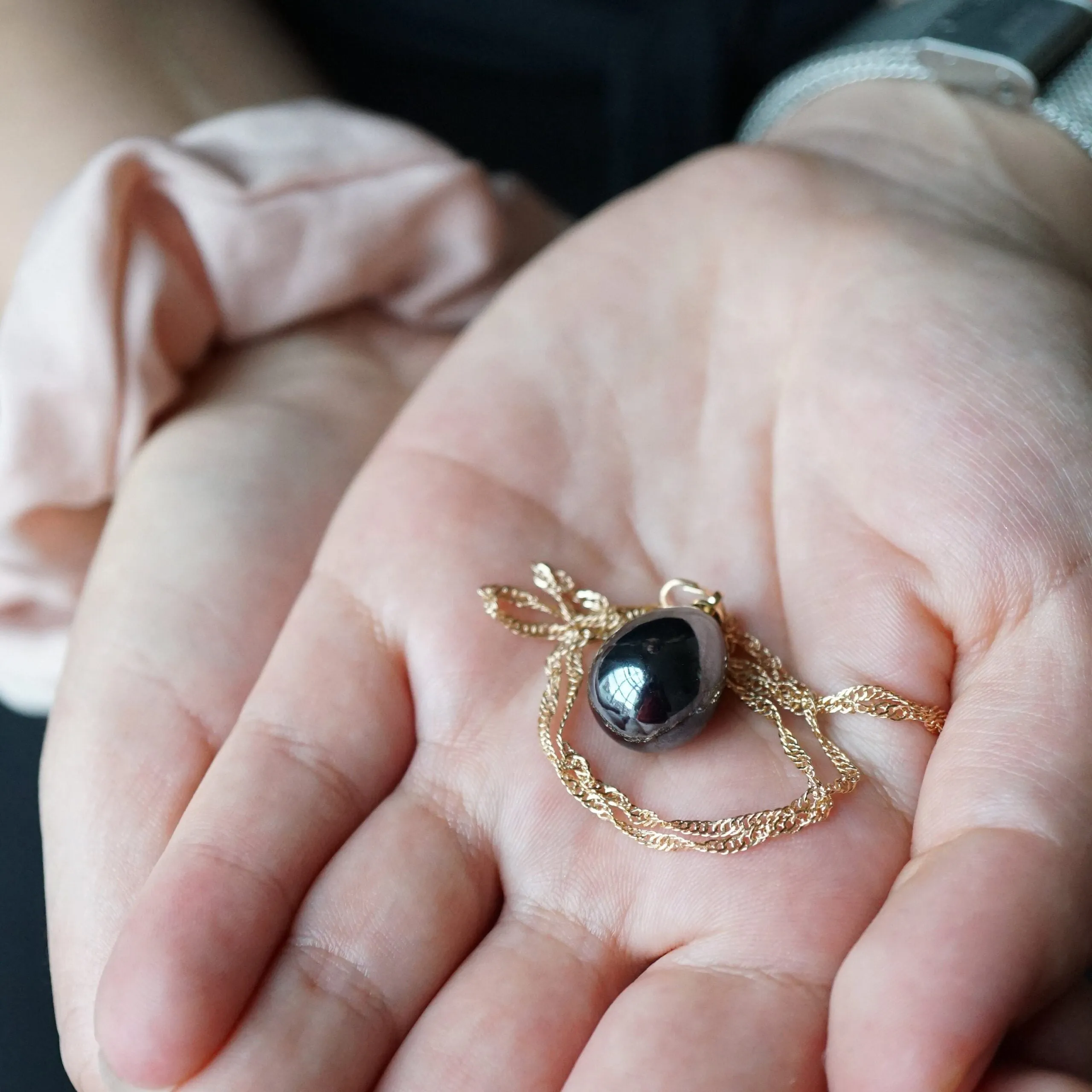 Alina X - Rose Gold Pearl Necklace