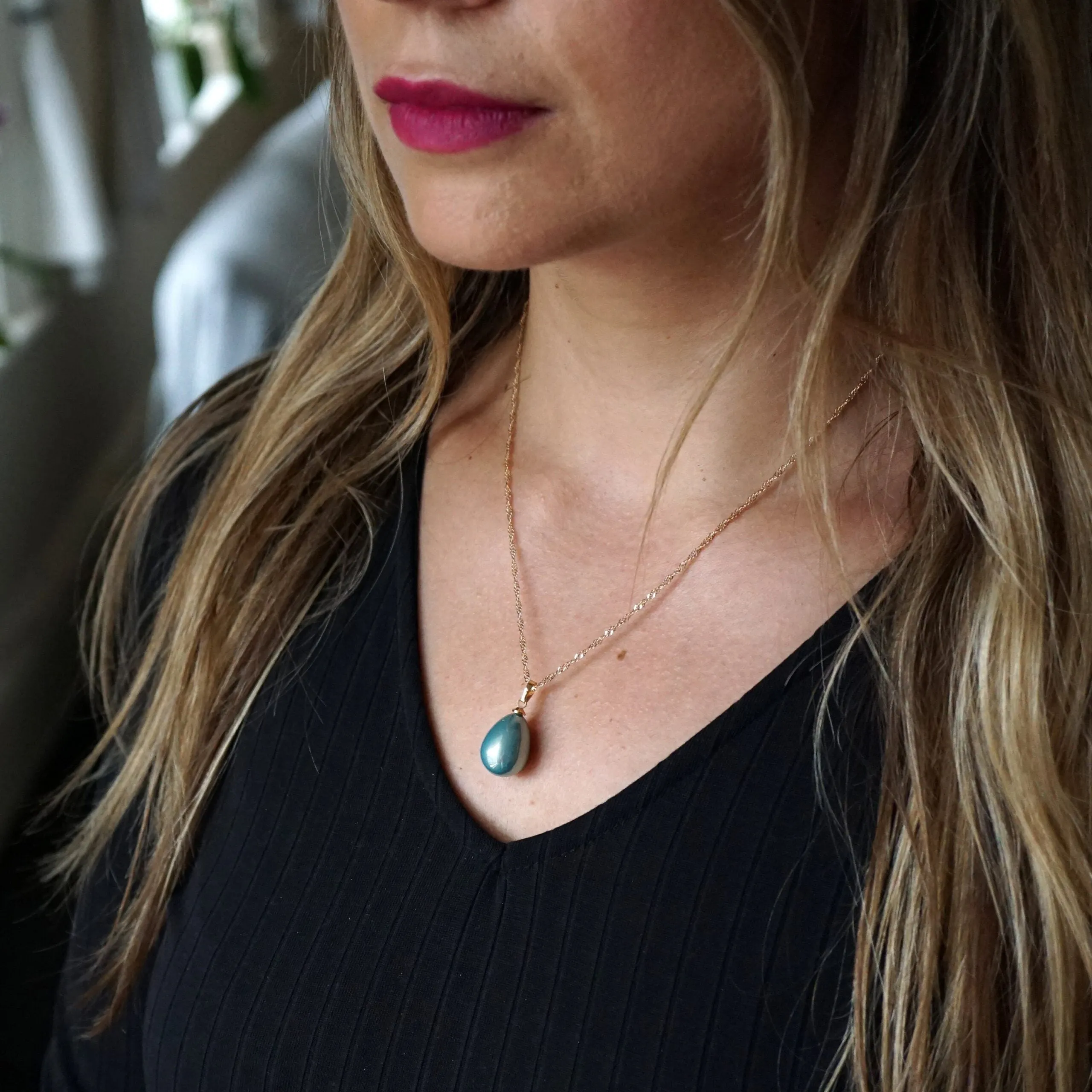 Alina X - Rose Gold Pearl Necklace