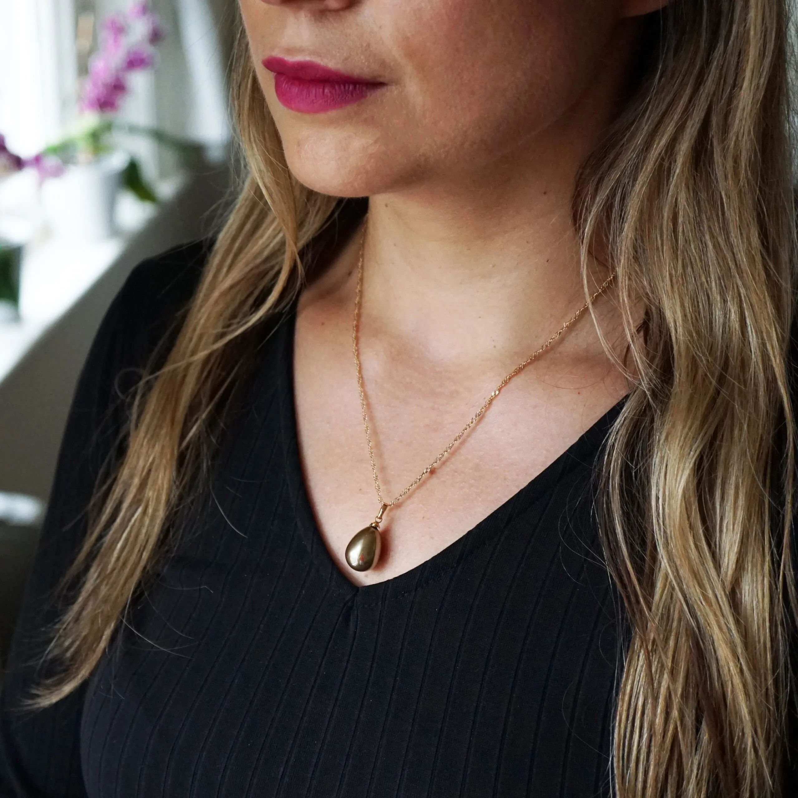 Alina X - Rose Gold Pearl Necklace