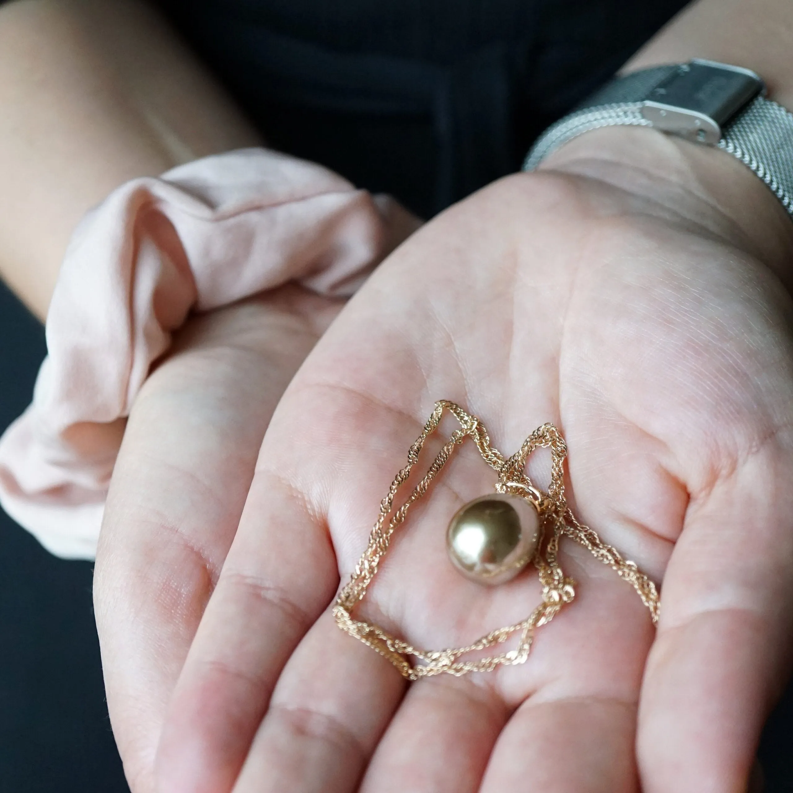 Alina X - Rose Gold Pearl Necklace