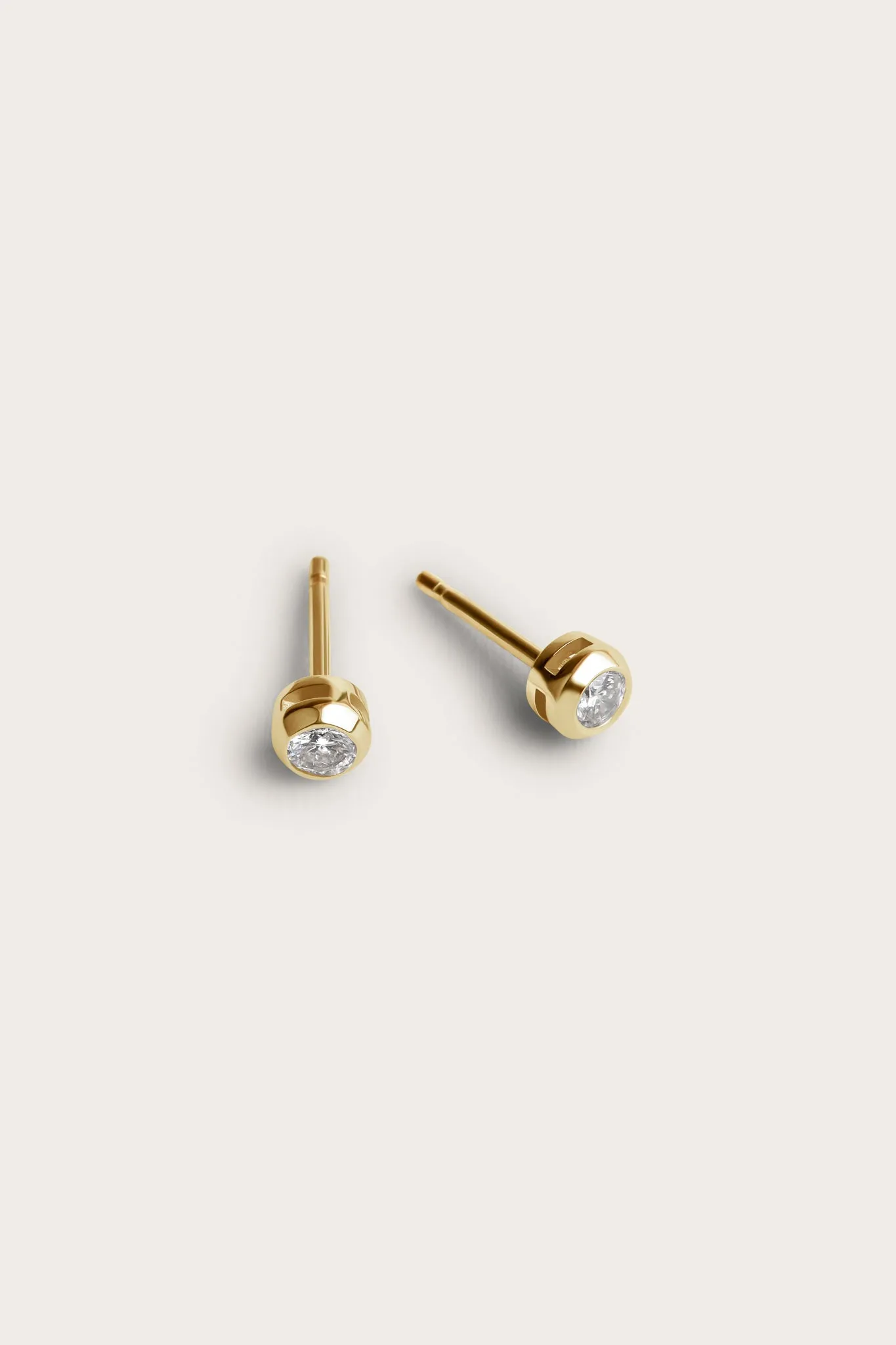 Bezel Studs Small (0.20tcw)