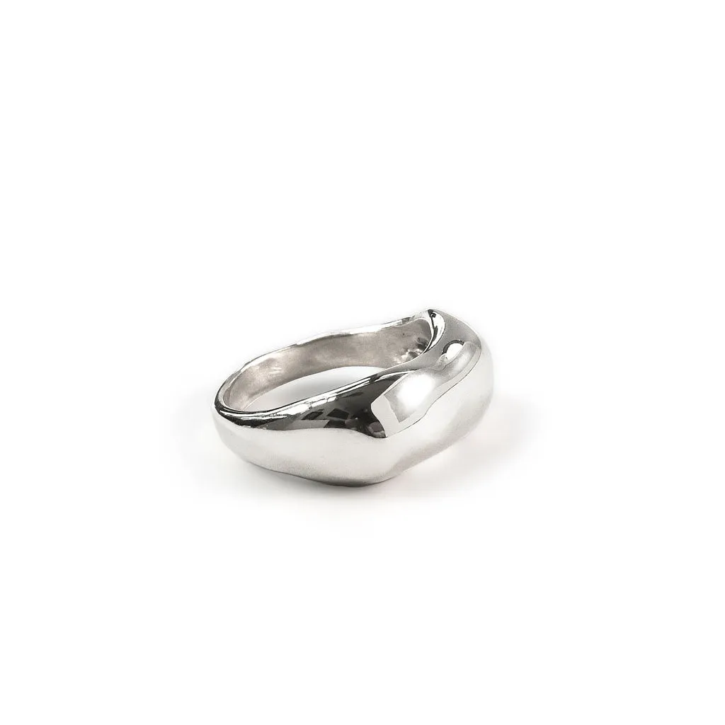 Curve Ring