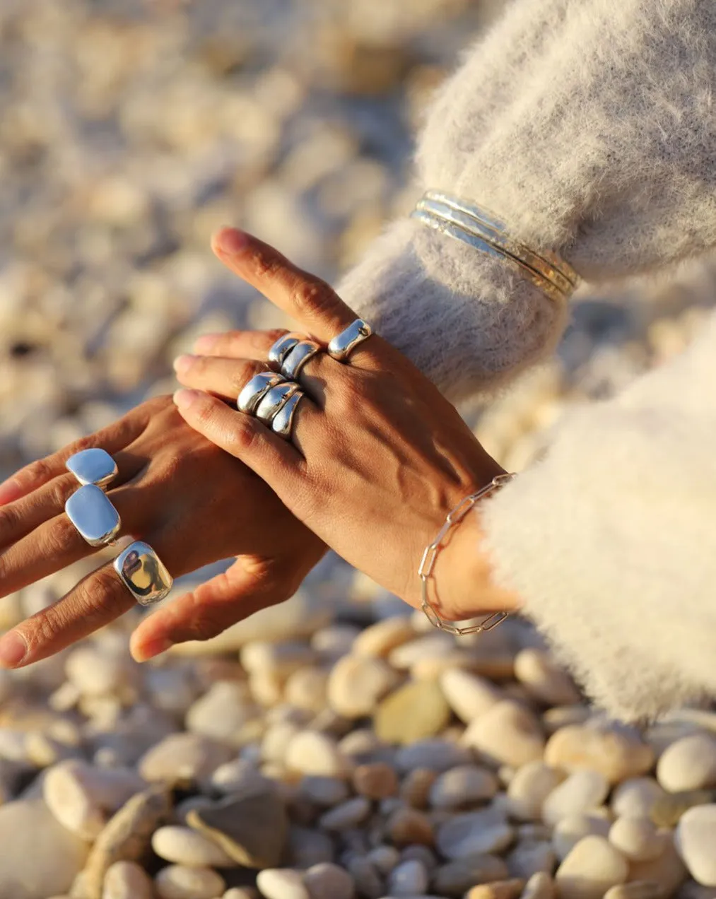 Curve Ring