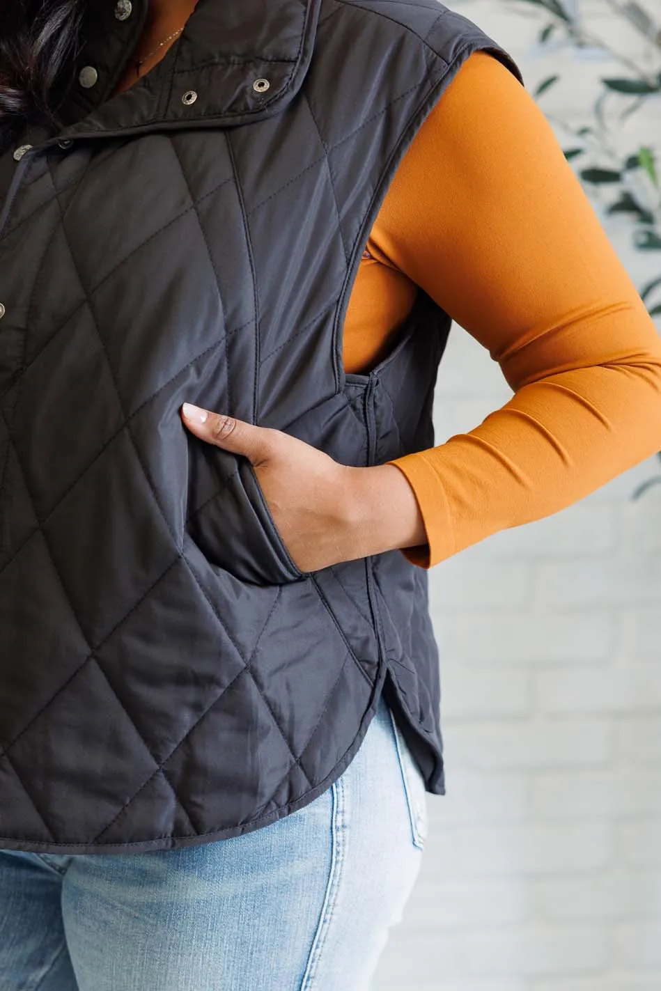 Haptics-Layering Queen Quilted Puffer Vest in Black