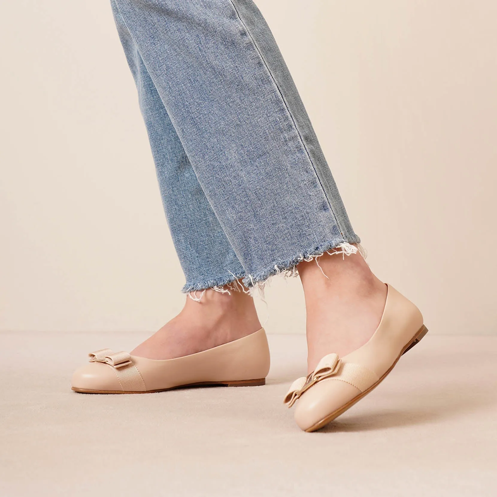 Varina nude leather ballerinas