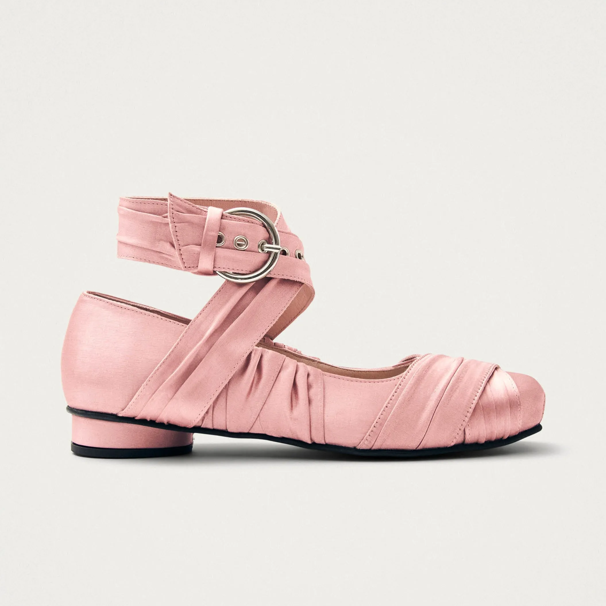 Volant Silky Pink Ballet Flats